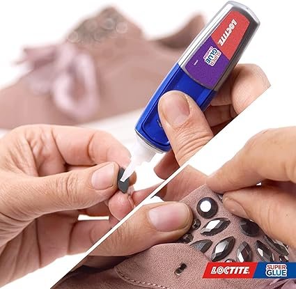 Loctite Super Glue Creative Pen, Glue Pen for Precise Application, Superglue Gel Dries Clear for Invisible Repairs, Clear Glue for Vertical Surfaces, 1 x 4 g